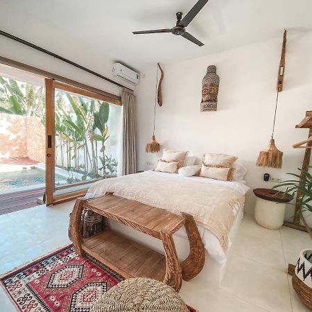 Villa Uma & Amu - Modern Design Kuta  Экстерьер фото