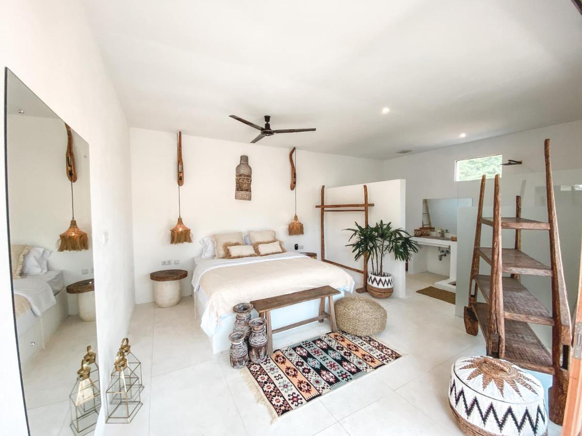 Villa Uma & Amu - Modern Design Kuta  Экстерьер фото