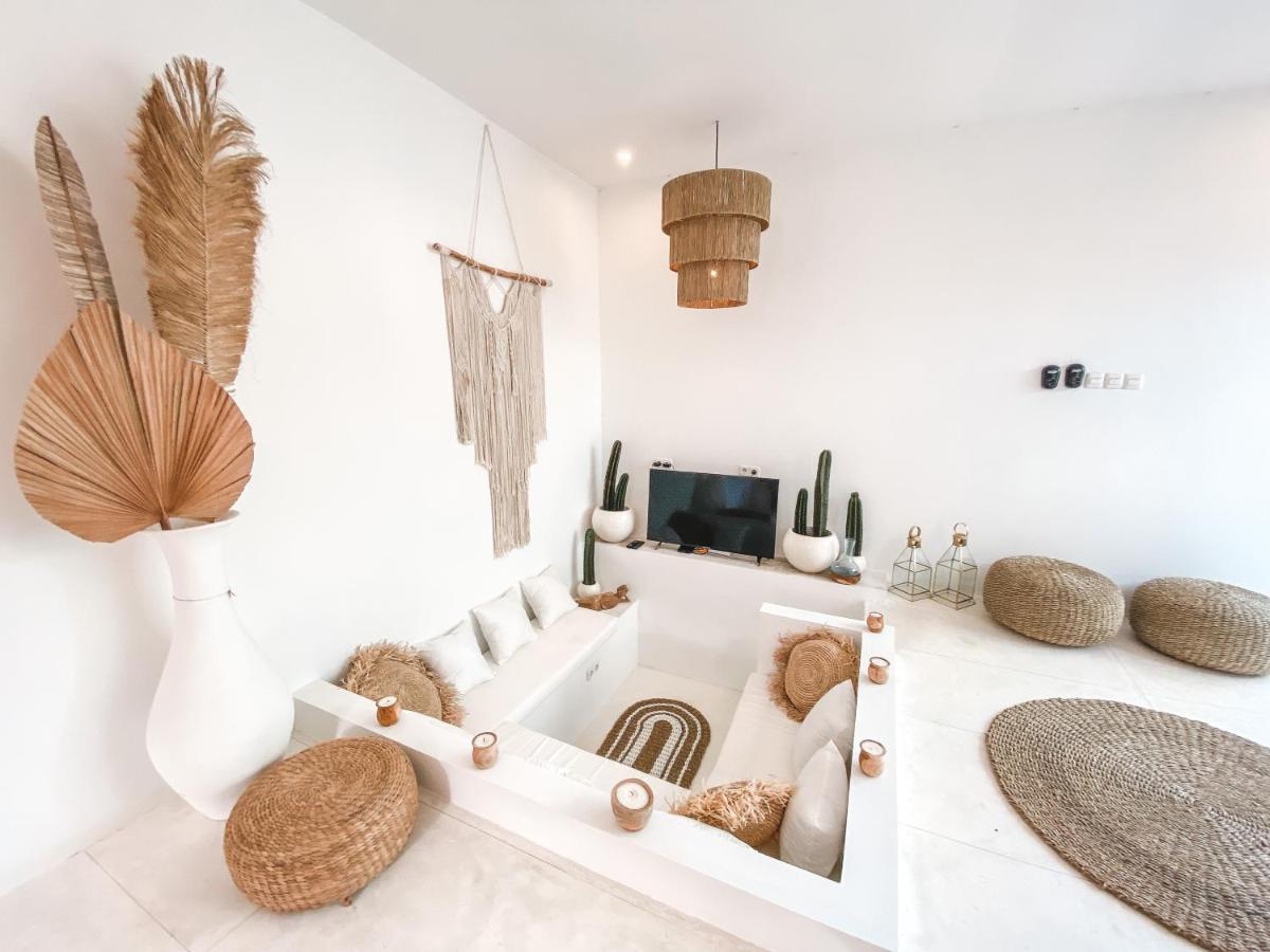 Villa Uma & Amu - Modern Design Kuta  Экстерьер фото